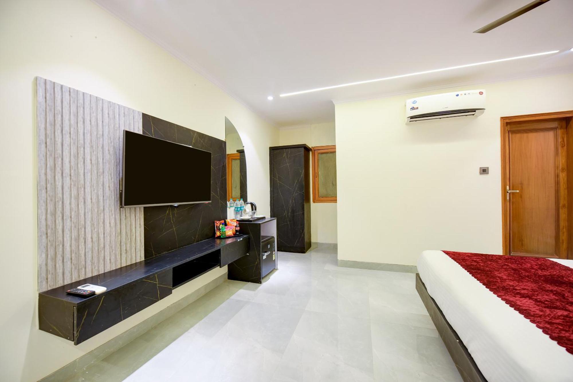 Hotel Surya Plaza Neu-Delhi Exterior foto