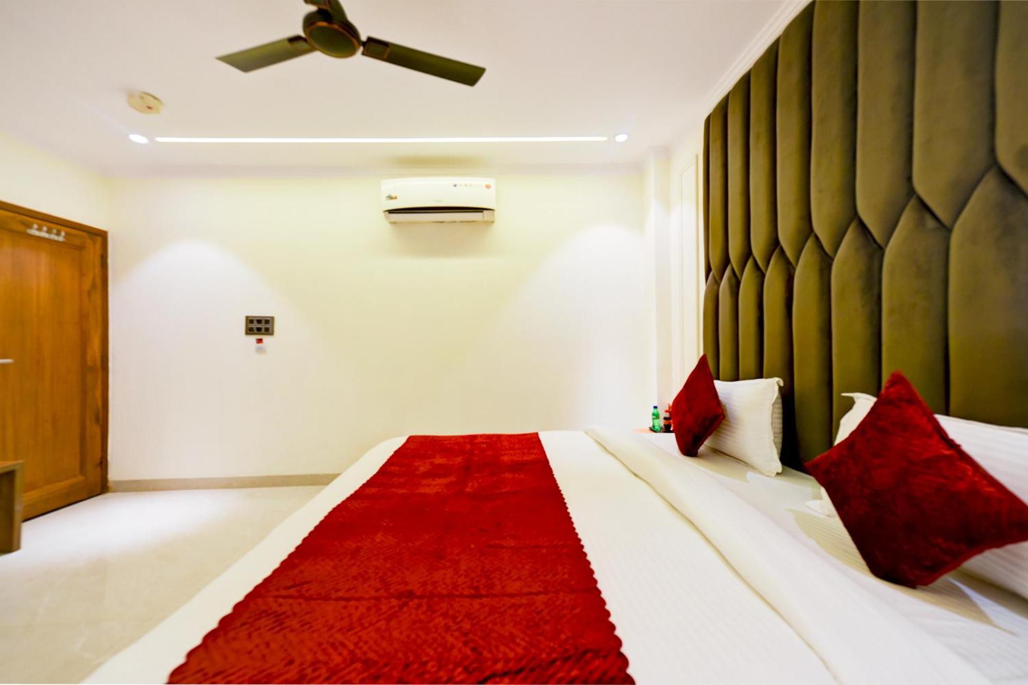 Hotel Surya Plaza Neu-Delhi Exterior foto